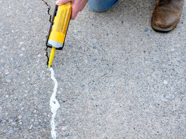Best Crack Sealant Types for Asphalt, Concrete, and Foundation Walls