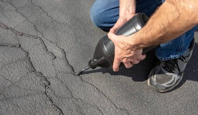 Driveway Crack Sealing vs Crack Filling: What’s the Difference?