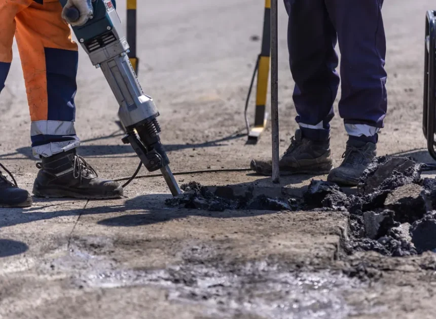 How to Fix Cracks at the Edge of a Concrete Slab